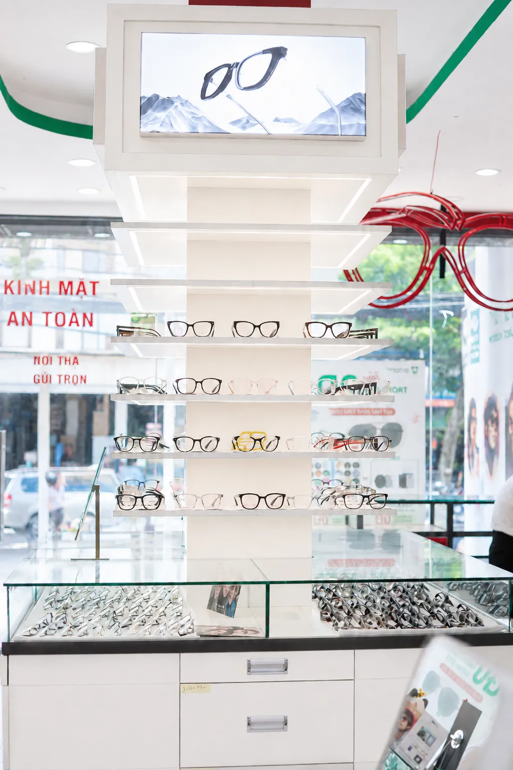 Showroom Chi nhánh Quận 7 - ảnh 3