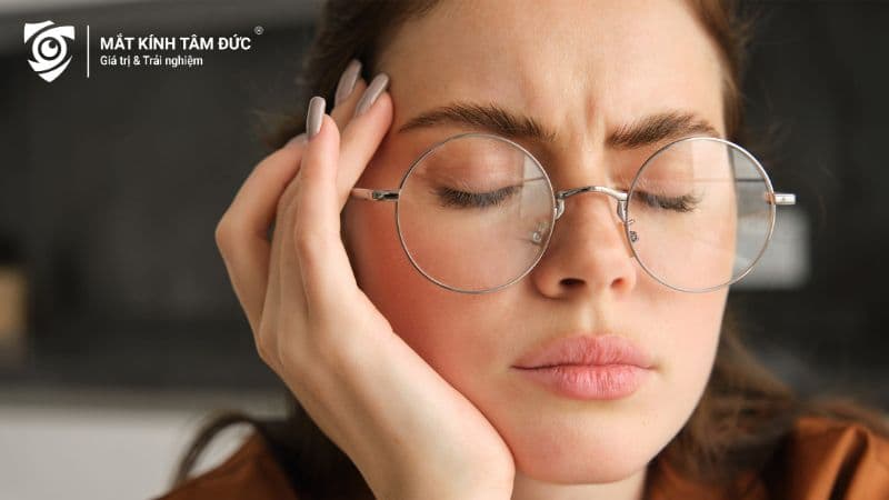 Các mẹo khắc phục đeo kính không bị đau vành tai