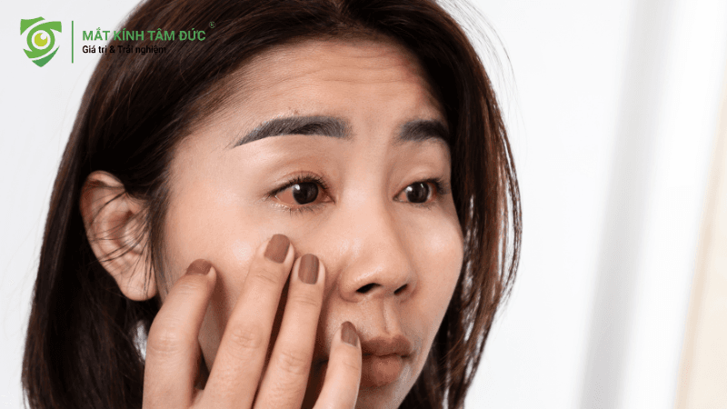 Hướng dẫn cách vệ sinh mắt và rửa mắt tại nhà đúng cách