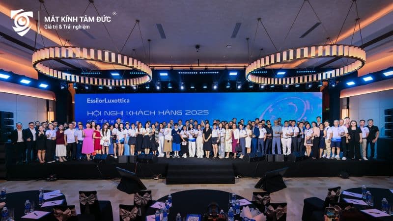 Mắt Kính Tâm Đức vinh dự tham gia Hội Nghị Khách Hàng EssilorLuxottica 2025