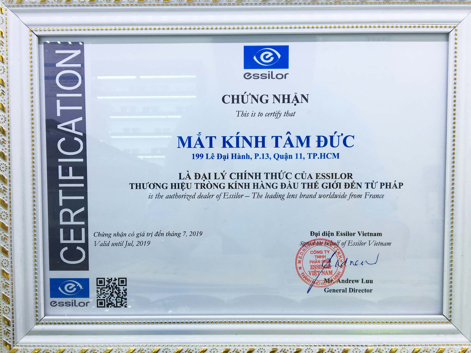 Mắt Kính Tâm Đức