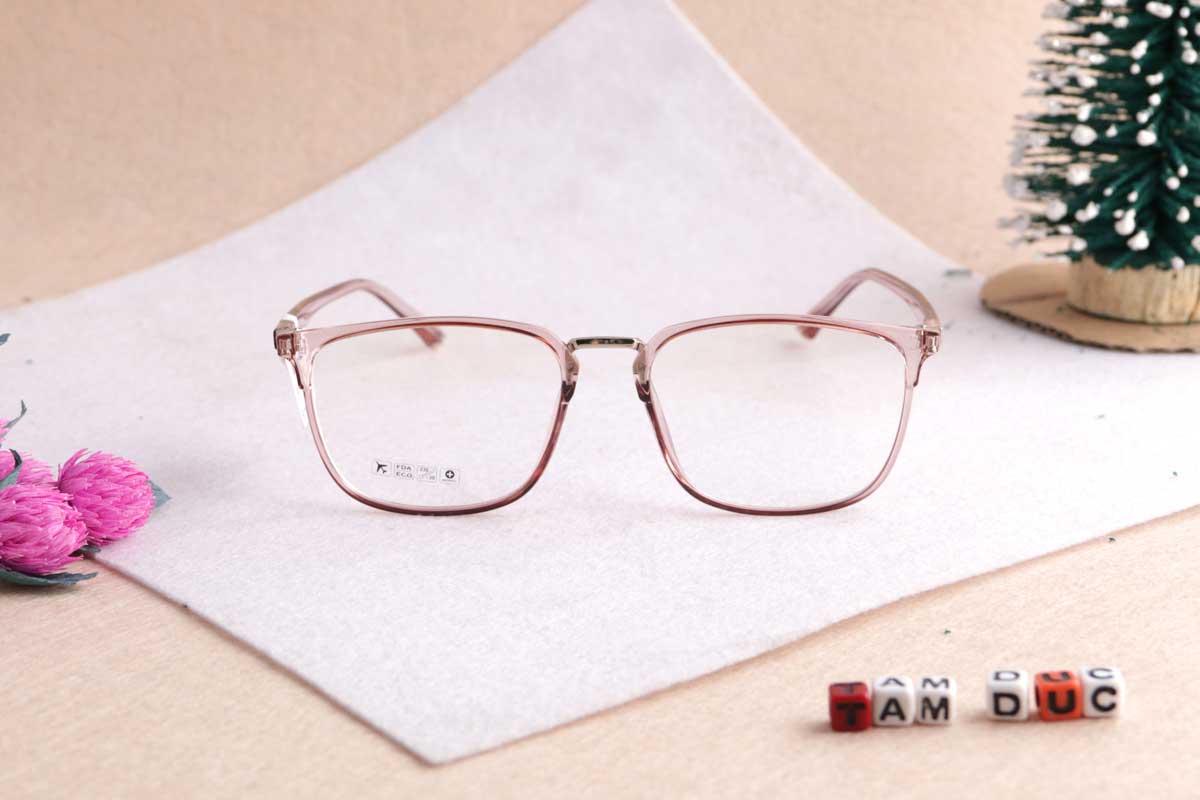 Mắt Kính Tâm Đức