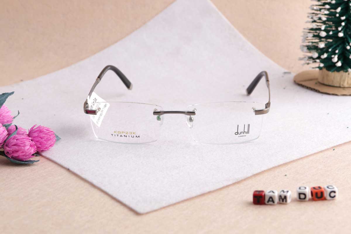 Mắt Kính Tâm Đức