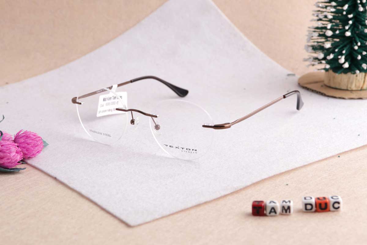 Mắt Kính Tâm Đức