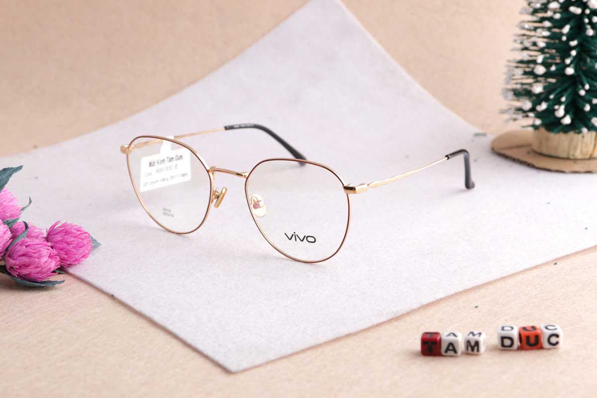 Mắt Kính Tâm Đức