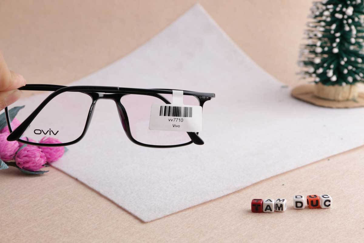 Mắt Kính Tâm Đức