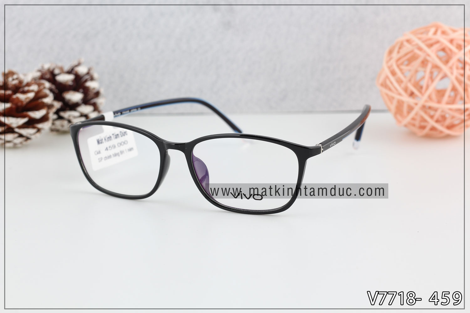 Mắt Kính Tâm Đức