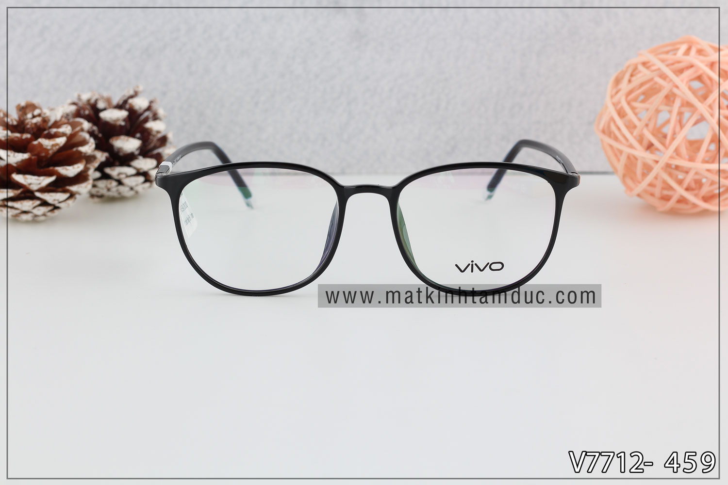 Mắt Kính Tâm Đức