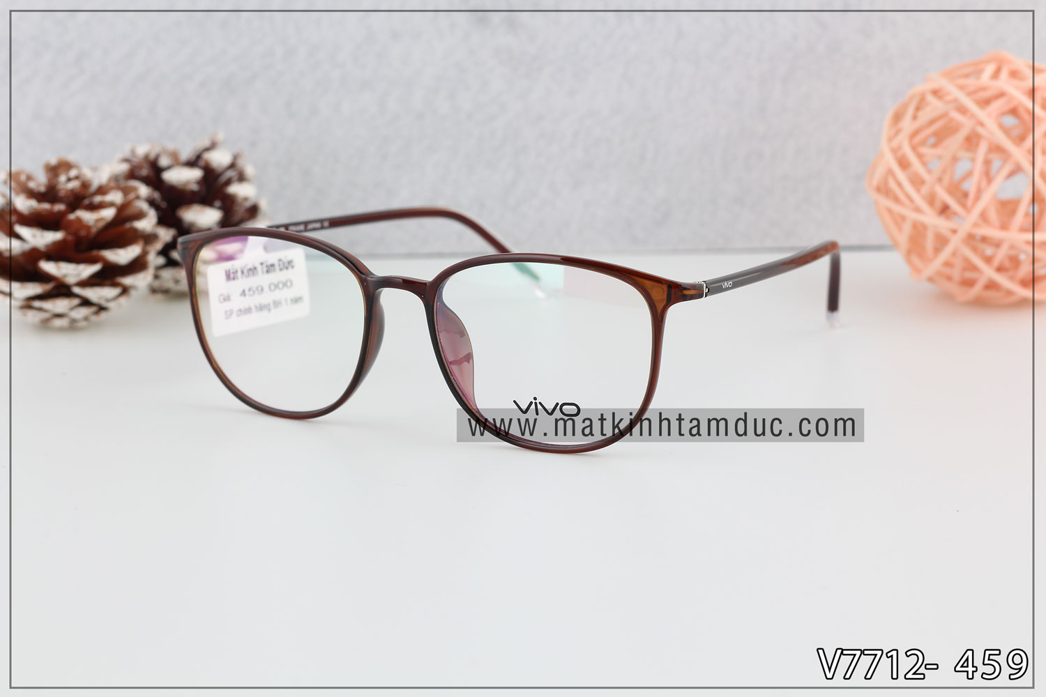 Mắt Kính Tâm Đức