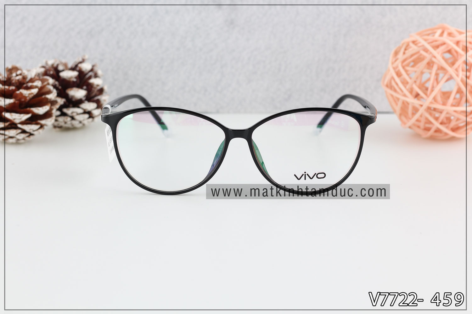 Mắt Kính Tâm Đức