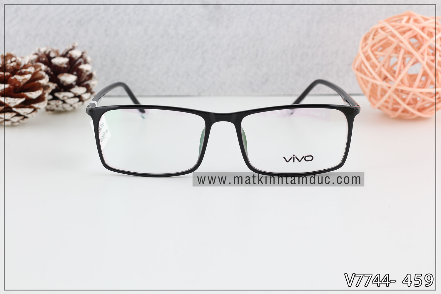 Mắt Kính Tâm Đức