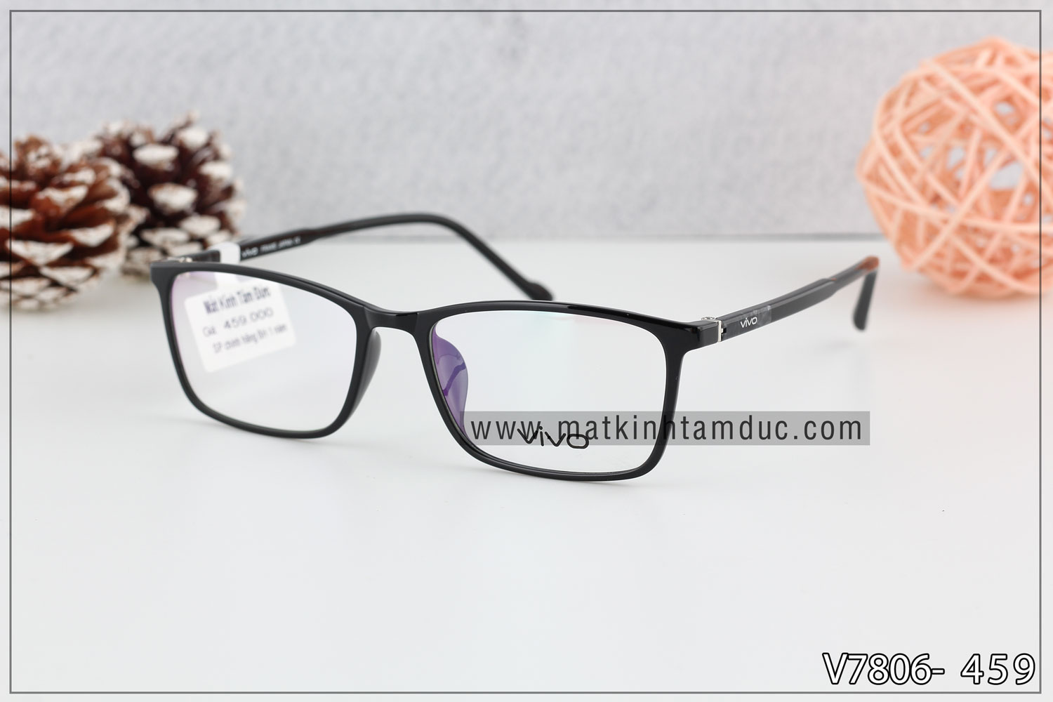 Mắt Kính Tâm Đức