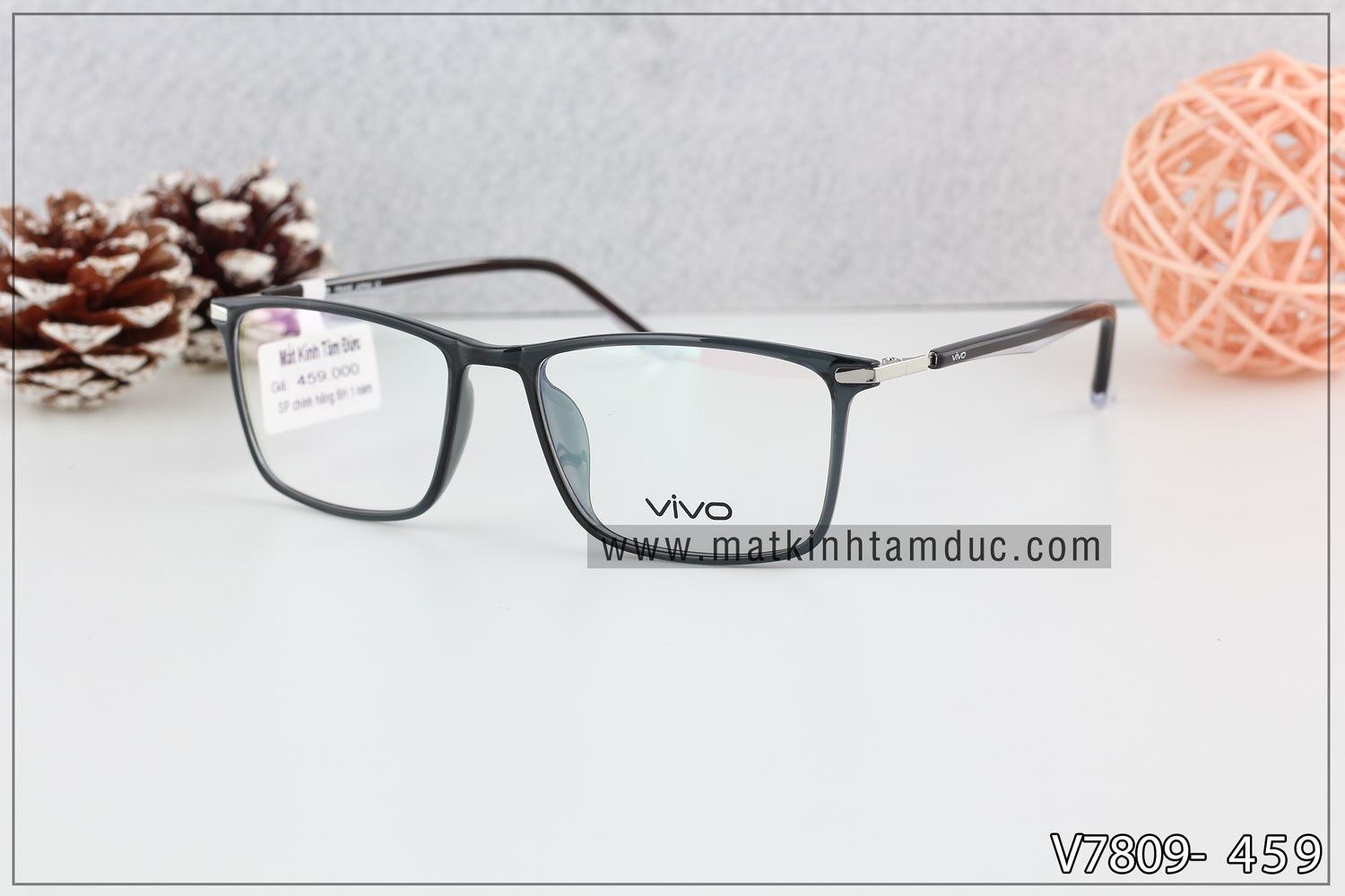 Mắt Kính Tâm Đức