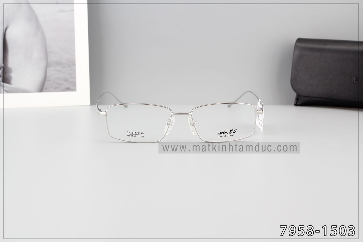 Mắt Kính Tâm Đức