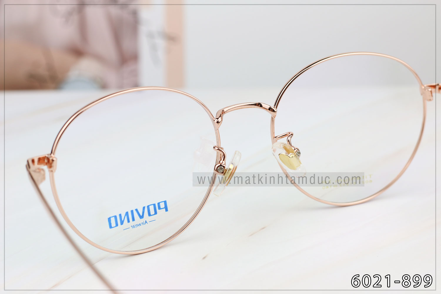 Mắt Kính Tâm Đức