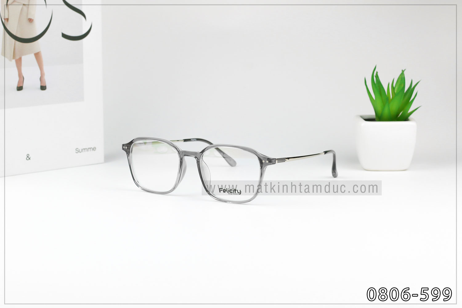 Mắt Kính Tâm Đức