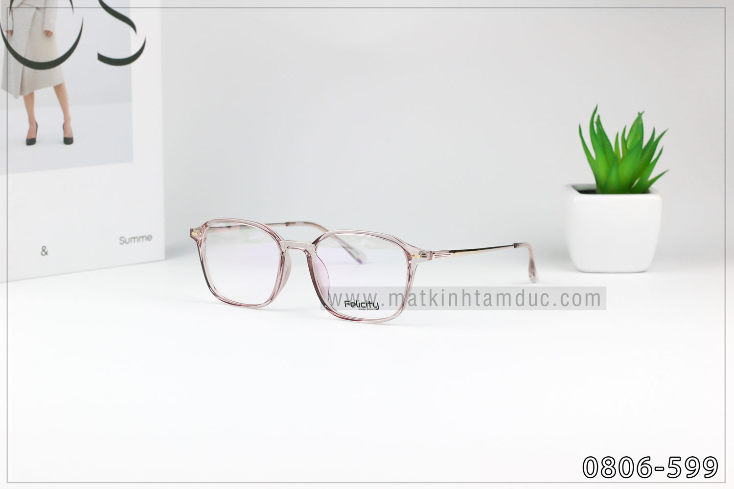 Mắt Kính Tâm Đức