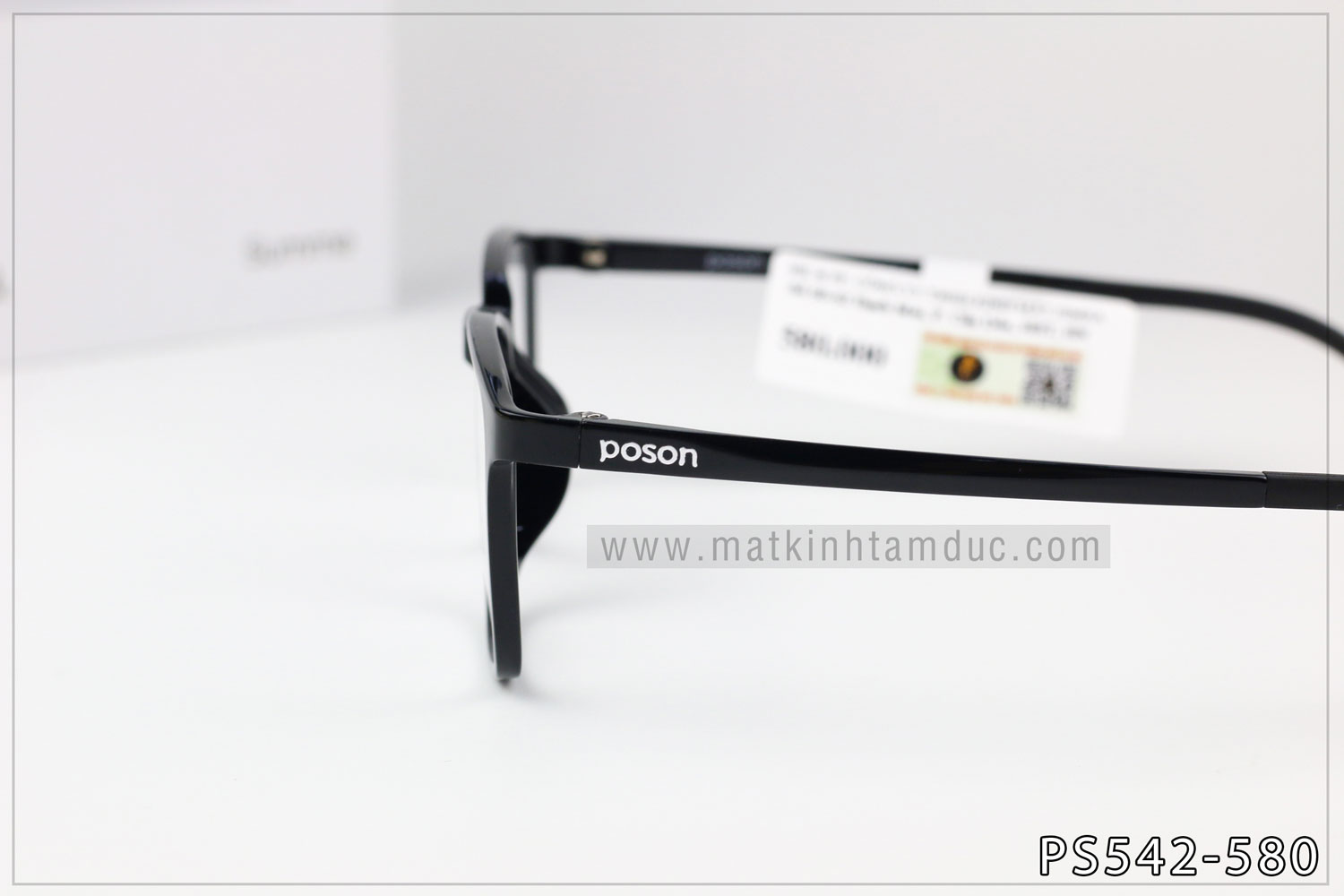 Mắt Kính Tâm Đức