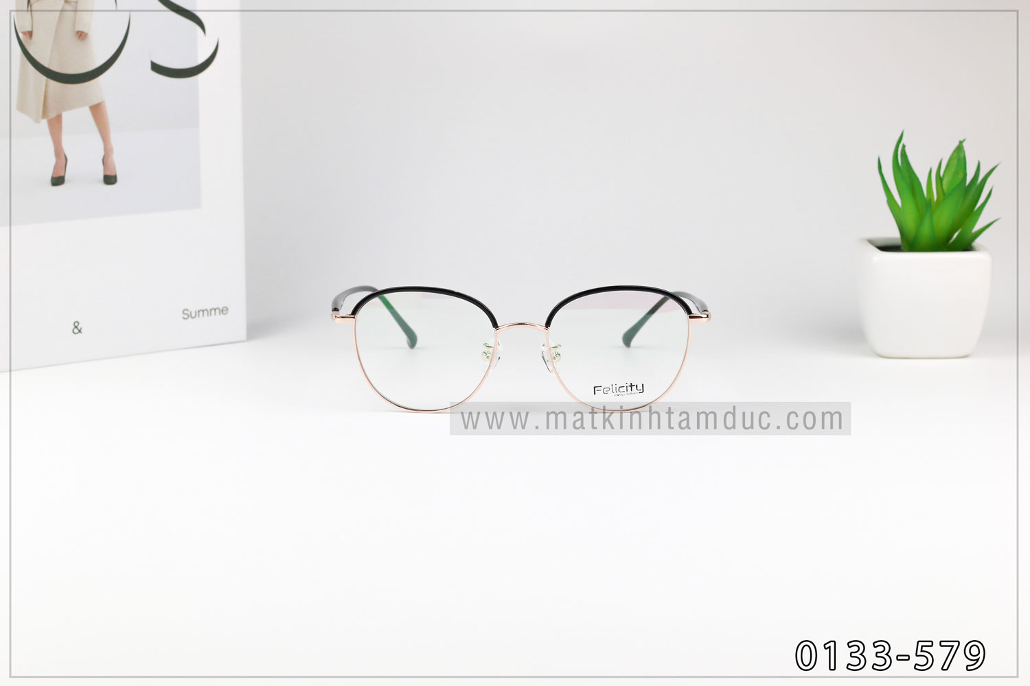 Mắt Kính Tâm Đức