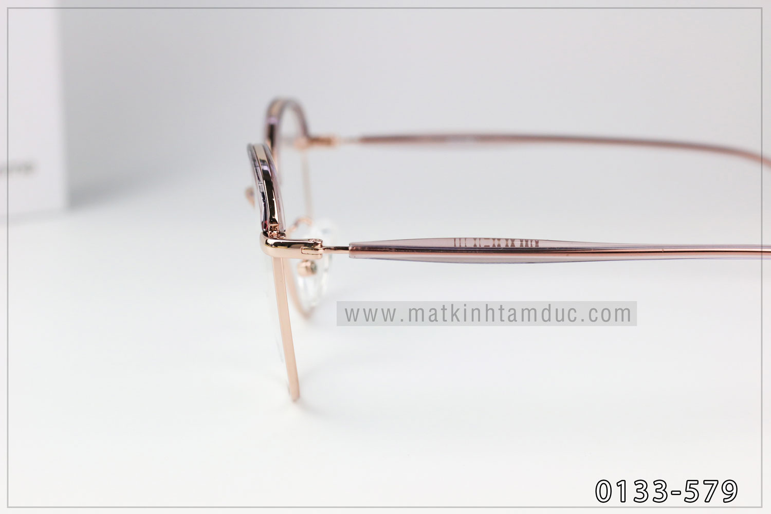 Mắt Kính Tâm Đức