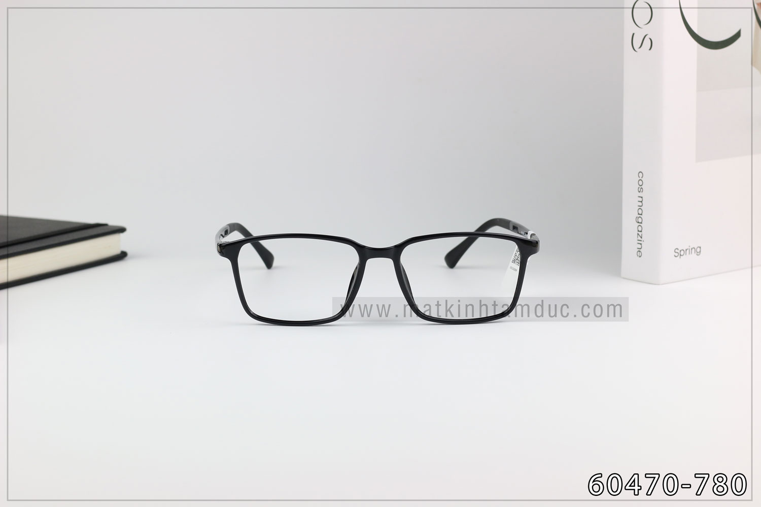 Mắt Kính Tâm Đức