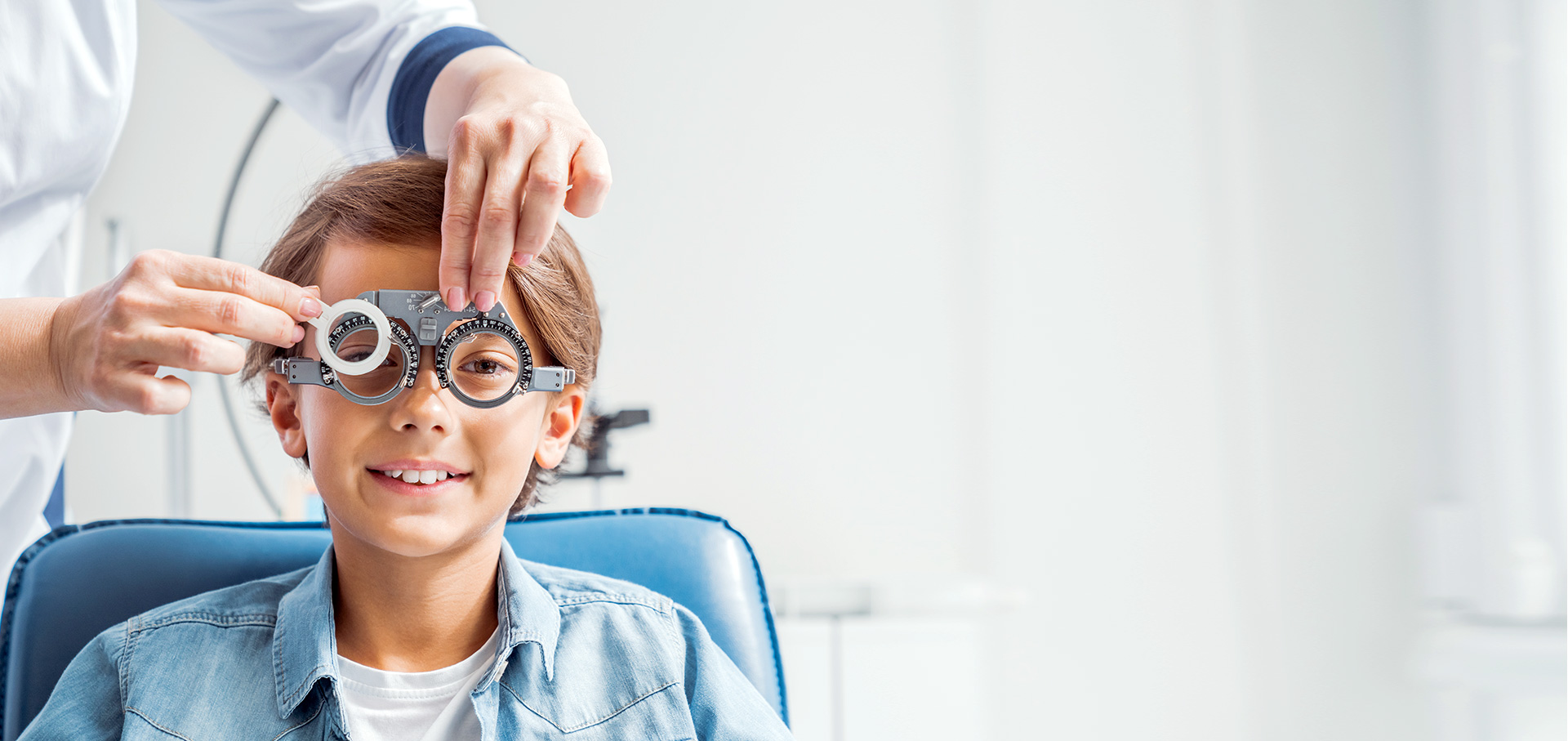 Mắt Kính Tâm Đức