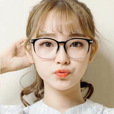 Về giá khung kính nhựa dẻo 
