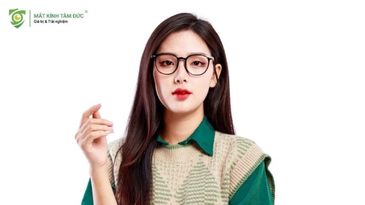 Hình ảnh gọng kính nhựa cao cấp dành cho nữ