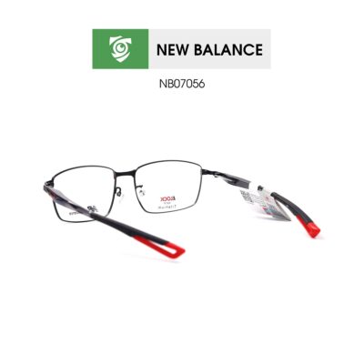 Gọng kính New Balance NB07056 C1- màu đen - gọng kính chữ nhật - hình chụp mặt sau sản phẩm 