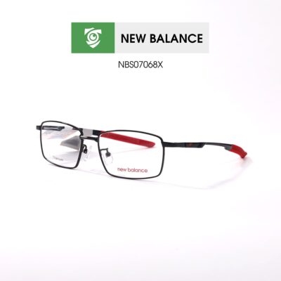 Gọng kính NEW BALANCE NBS07068X C01 - màu đen đuôi đỏ - khung kính chữ nhật - hình chụp mặt bên sản phẩm