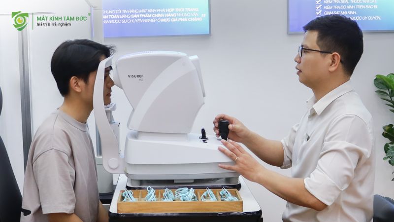 Chi phí đo thị lực có sự khác biệt tùy thuộc vào cơ sở y tế hoặc cửa hàng kính mắt mà bạn lựa chọn