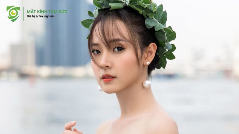 Ý nghĩa đôi mắt buồn ở phụ nữ
