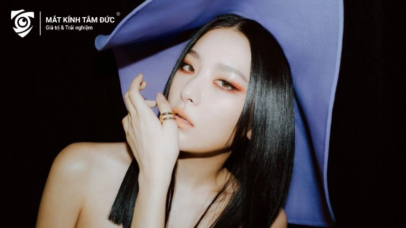 Mắt lươn ở nữ giới 
