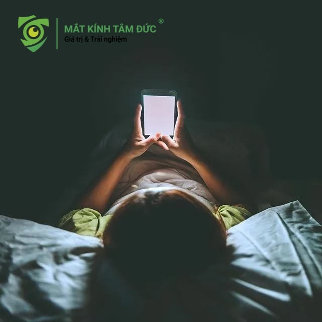 sử dụng thiết bị điện tử