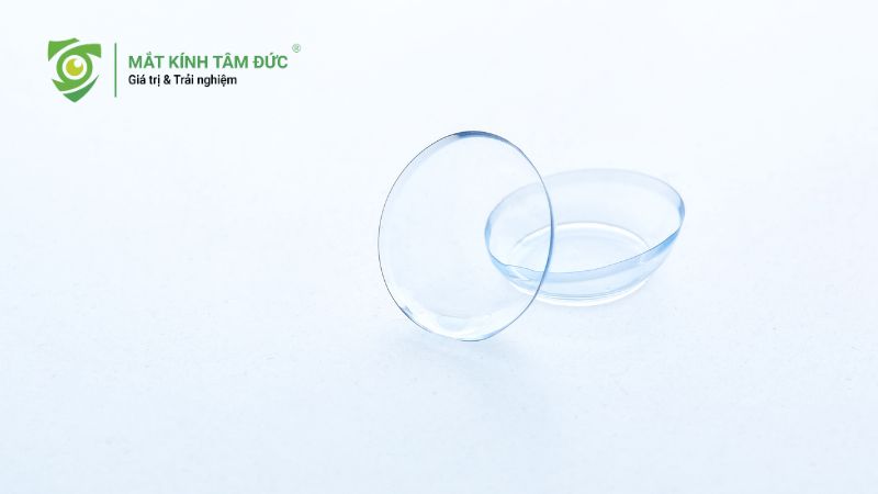 Tròng kính cận làm bằng gì? Hướng dẫn chọn chất liệu phù hợp bảo vệ mắt