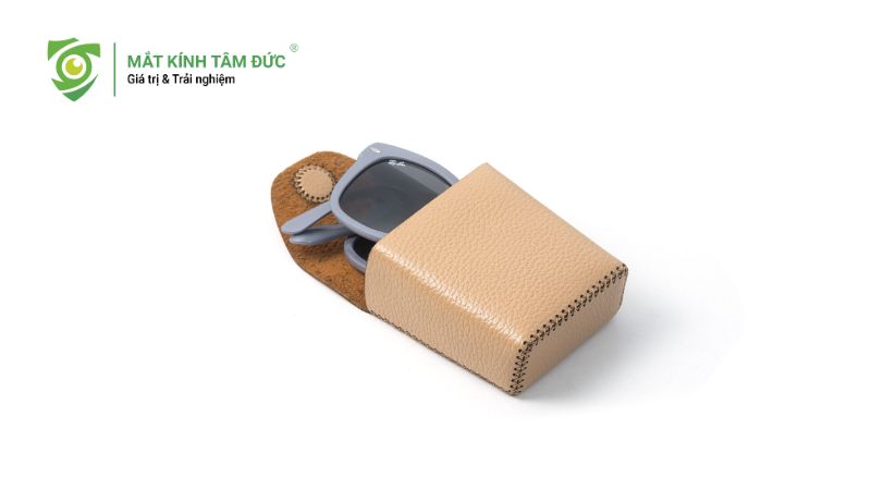 12 cách phân biệt mắt kính RayBan thật giả chính xác nhất hiện nay