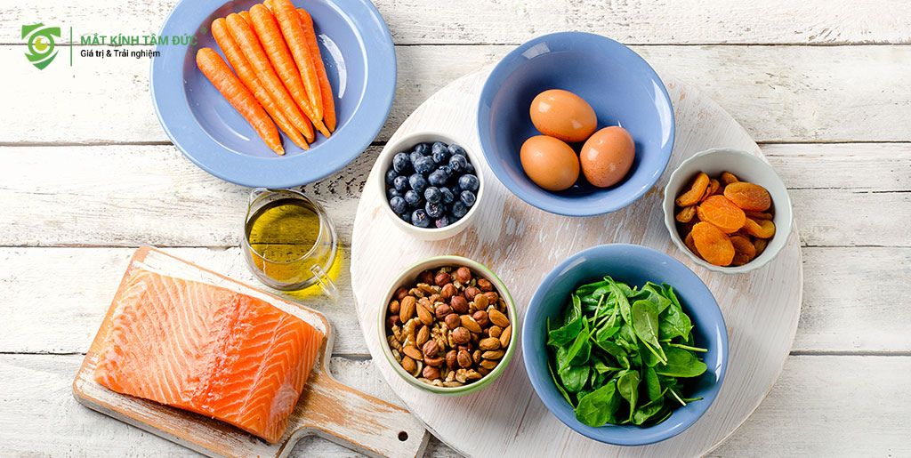 Chế độ dinh dưỡng hỗ trợ phục hồi mắt nhanh chóng