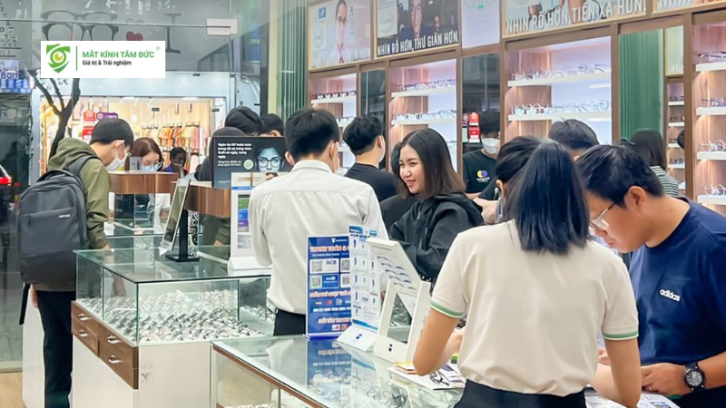 Mua mắt kính RayBan tại địa chỉ uy tín để bảo vệ đôi mắt của bạn