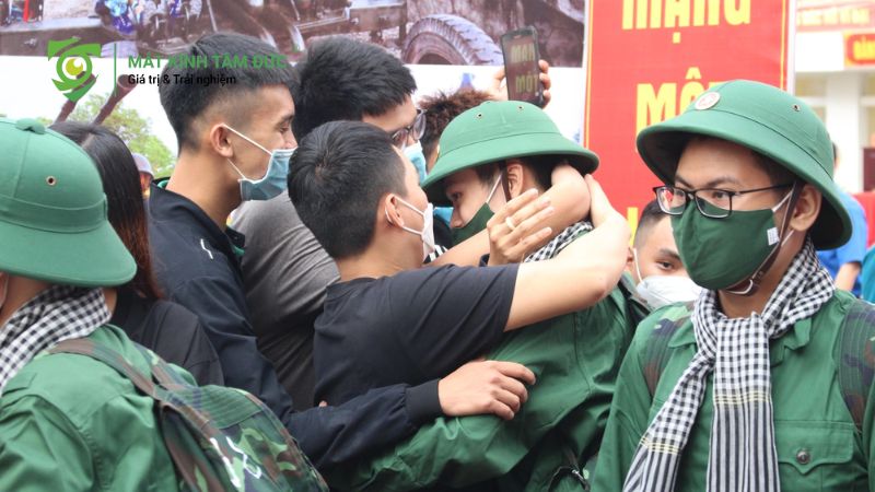 Cận bao nhiêu độ không đi nghĩa vụ? Phân biệt tạm hoãn và miễn do cận thị