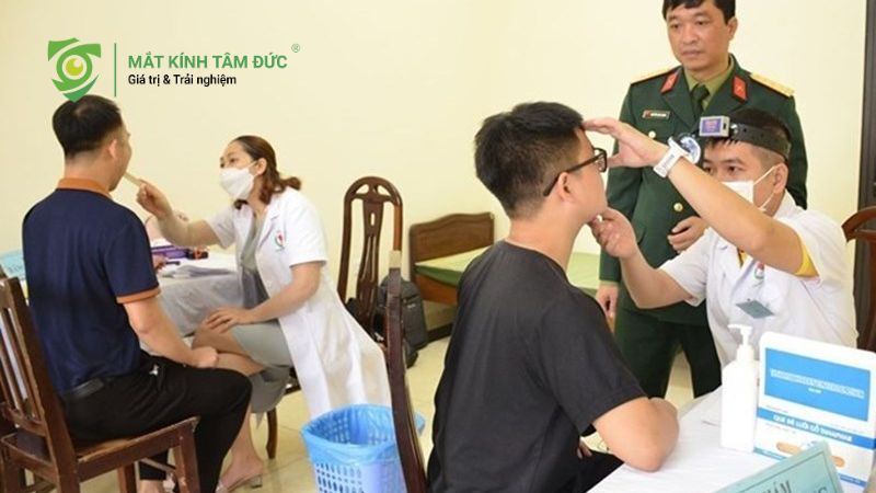 Mắt loại 3 có đi nghĩa vụ không? Trường hợp đủ và không đủ điều kiện nhập ngũ