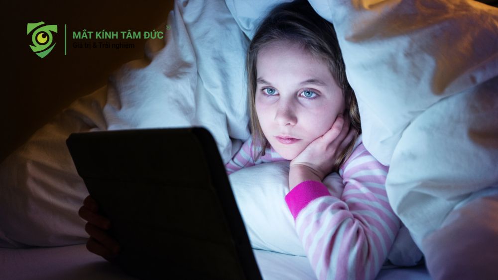 Rối loạn thị giác là gì? Rối loạn thị giác có thể hình thành do lối sống thiếu khoa học và tác động của môi trường hiện đại