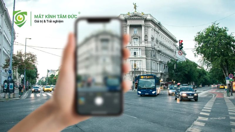 Viễn thị bao nhiêu độ là nặng? Dấu hiệu nhận biết và cách điều trị