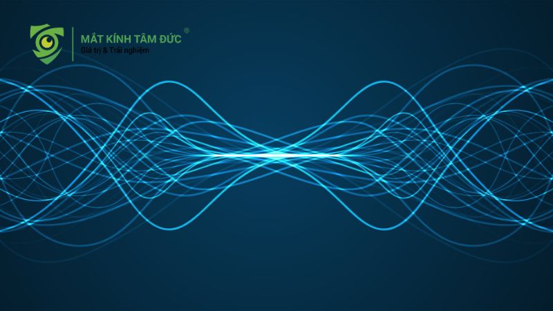 Giác mạc hình chóp là gì? 9 triệu chứng cảnh báo bạn không nên bỏ qua