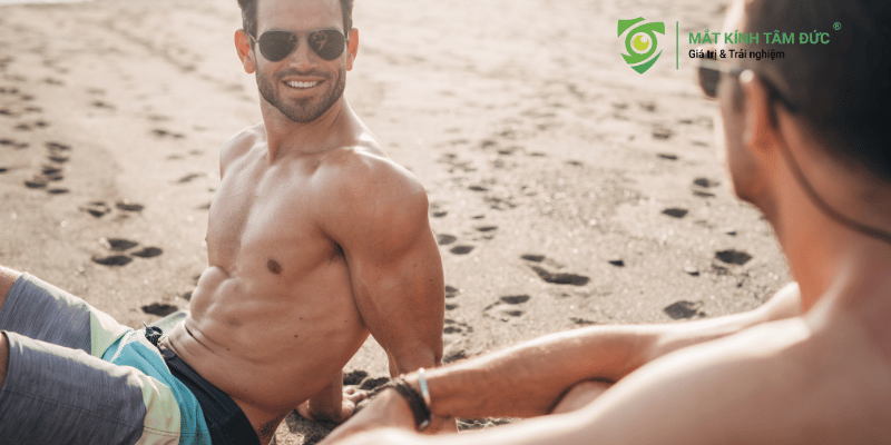 Kính râm nam hàng hiệu phù hợp du lịch và đi biển 
