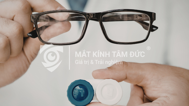 Kính áp tròng có thay thế được kính gọng trong sinh hoạt hằng ngày?