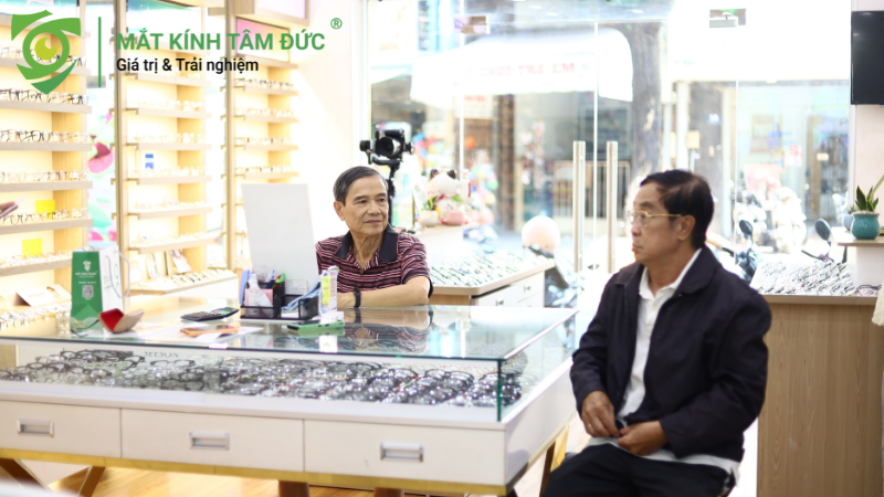 Lựa chọn kính đa tròng phù hợp với nhu cầu sử dụng thực tế