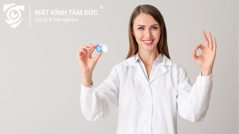 Kính ortho k có nguy hiểm không