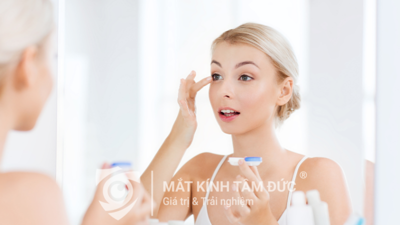 Kính ortho k giá bao nhiêu